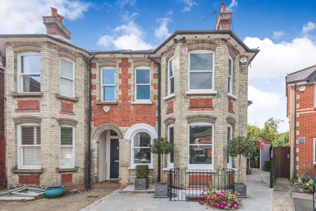 house for sale in Victoria Road, Guildford, Surrey, GU1. GLD012202674