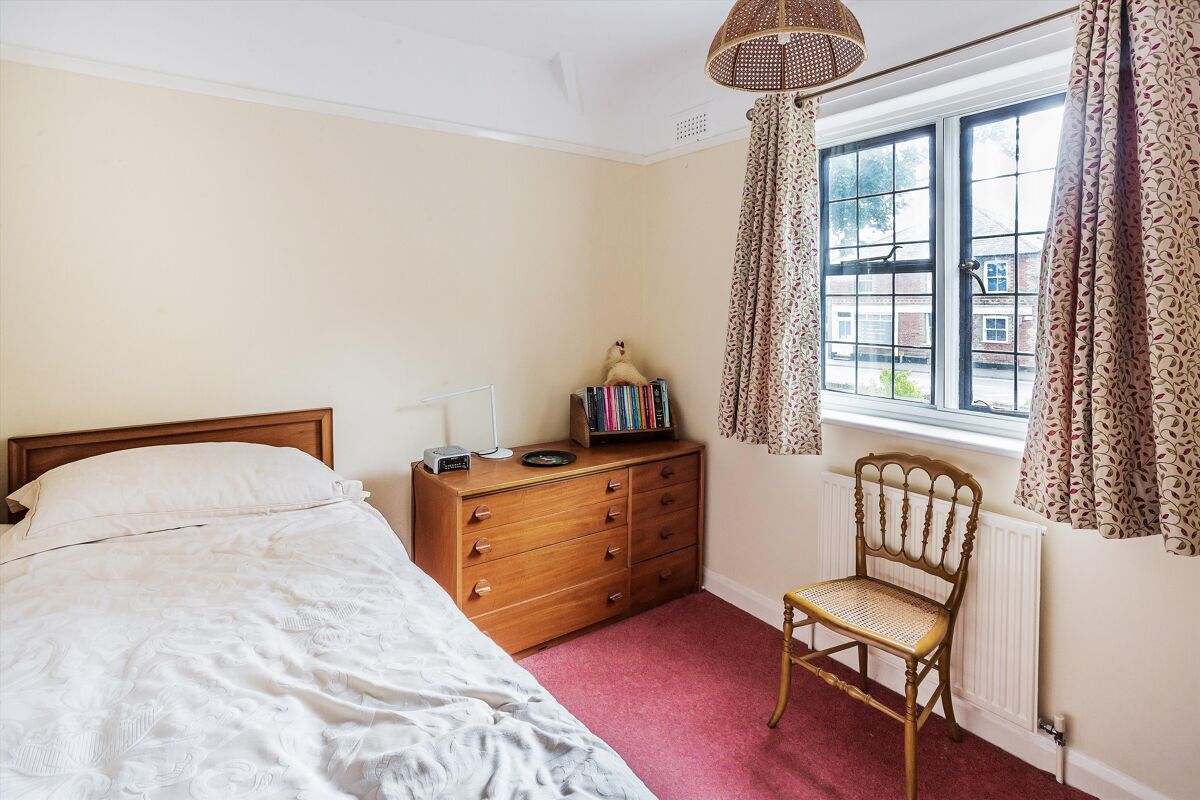house for sale in Epsom Road, Guildford, Surrey, GU1 GLD012209778