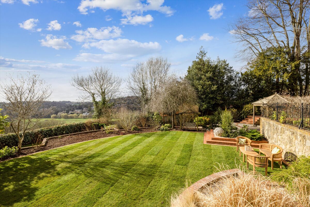 house for sale in Warwicks Bench, Guildford, Surrey, GU1