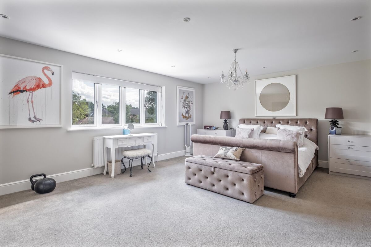 house for sale in Avenue Road, Cranleigh, Surrey, GU6 GLD012218640