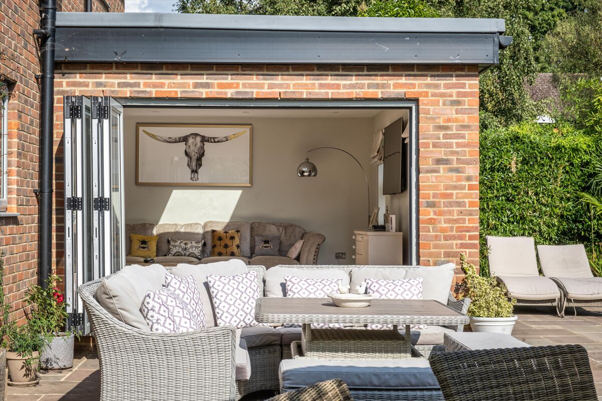 house for sale in Avenue Road, Cranleigh, Surrey, GU6 GLD012218640