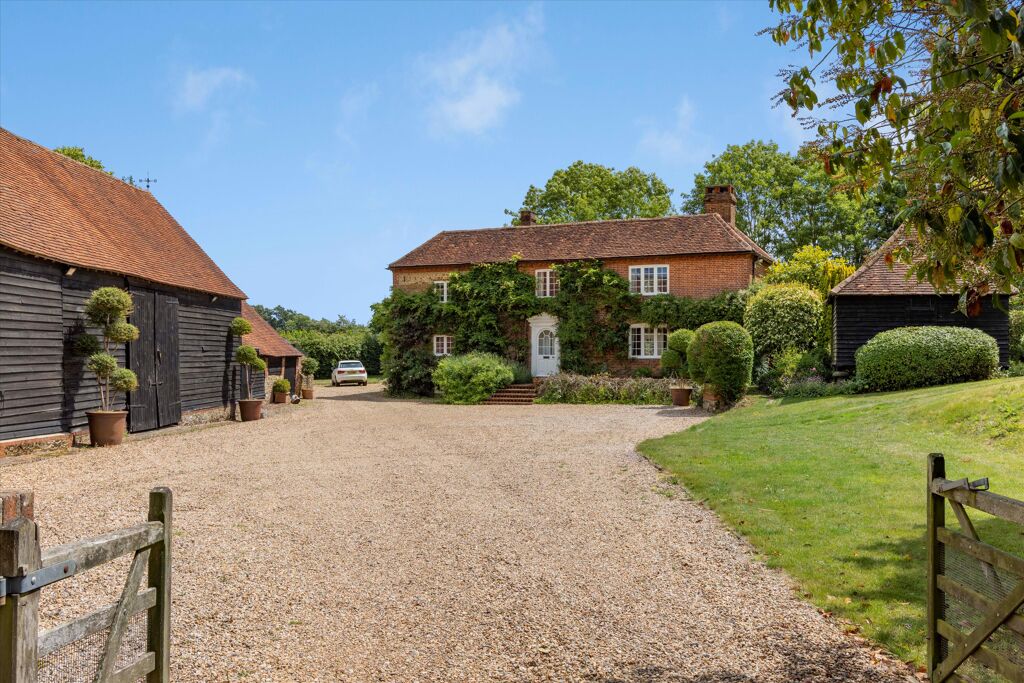 Image of Highfield Lane, Thursley, Godalming, Surrey, GU8 6QJ