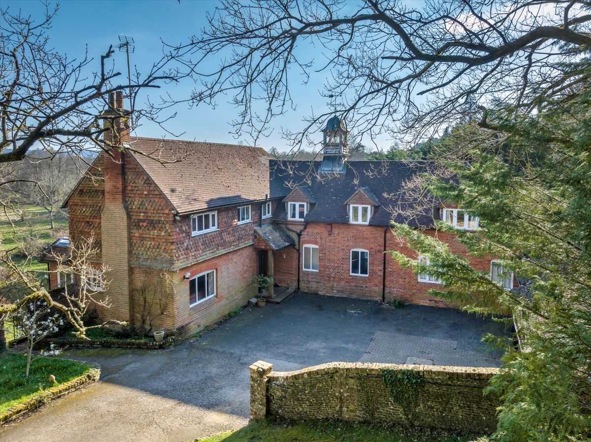 house for sale in Whitmead Road, Tilford, Farnham, Surrey, GU10