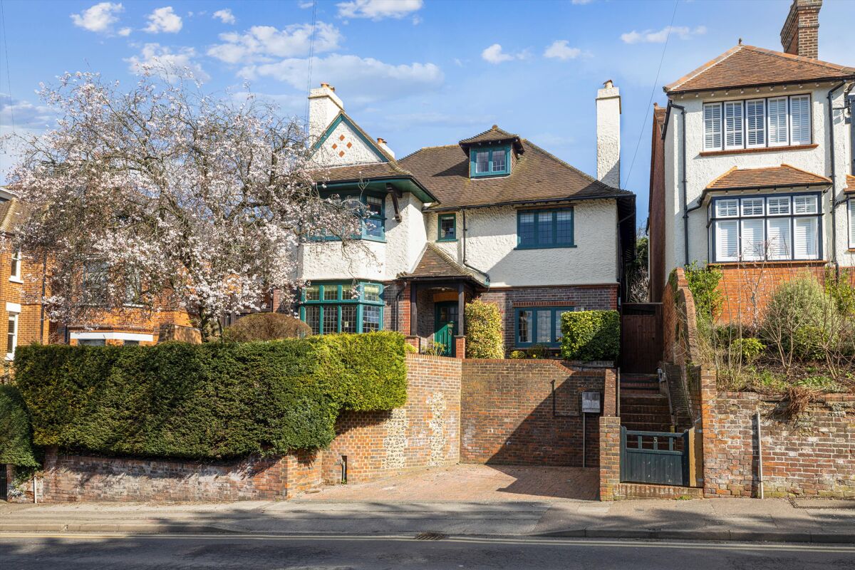 house for sale in South Hill, Guildford, Surrey, GU1. GLD012243589