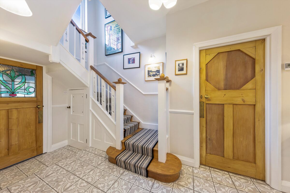 house for sale in South Hill, Guildford, Surrey, GU1. GLD012243589