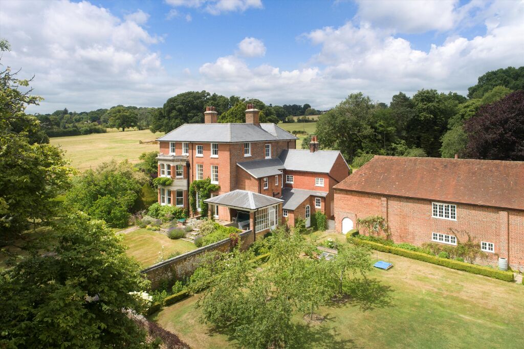 Image of Runwick, Farnham, Surrey, GU10