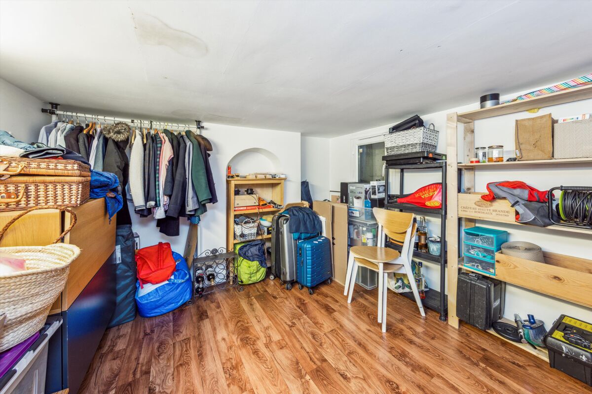 house for sale in Stoke Fields, Guildford, Surrey, GU1 GLD012253916 Knight Frank