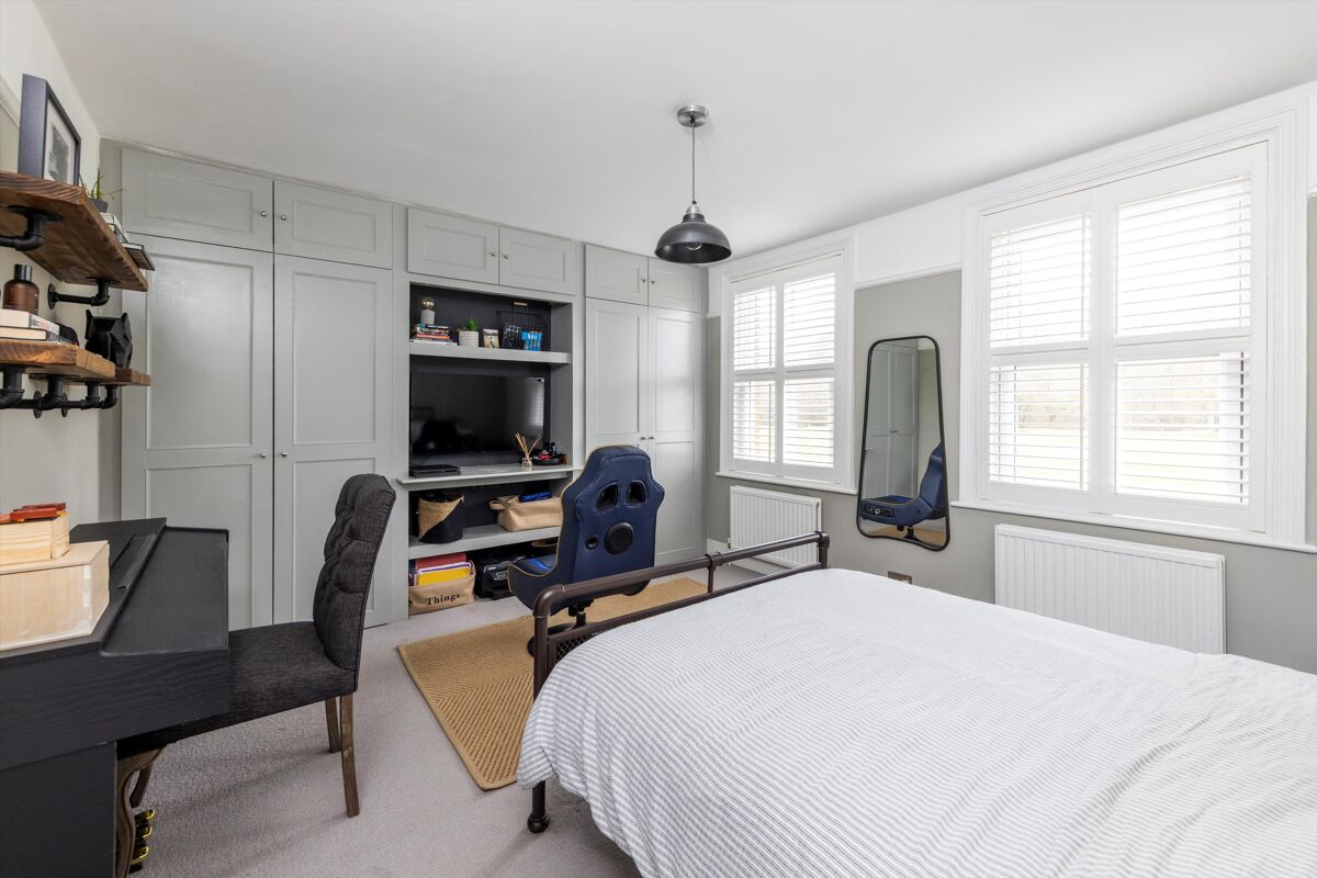 house for sale in Oakdene Road, Peasmarsh, Guildford, Surrey, GU3