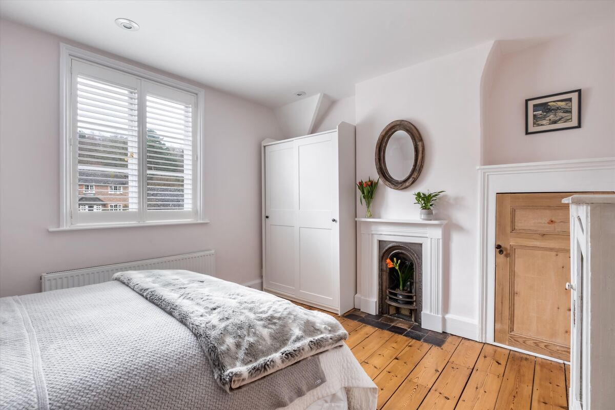 house for sale in Blackheath Lane, Blackheath, Guildford, Surrey, GU4