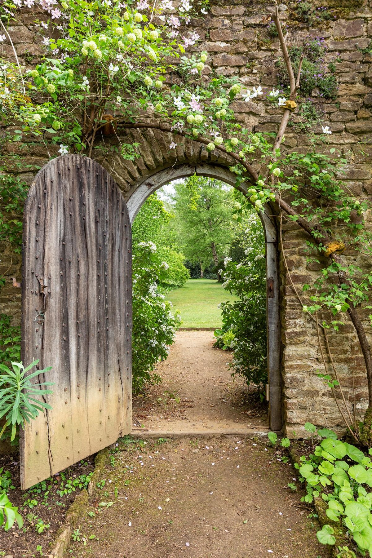 house for sale in Munstead Wood, Godalming, Surrey, GU7 GLD012298766 Knight Frank