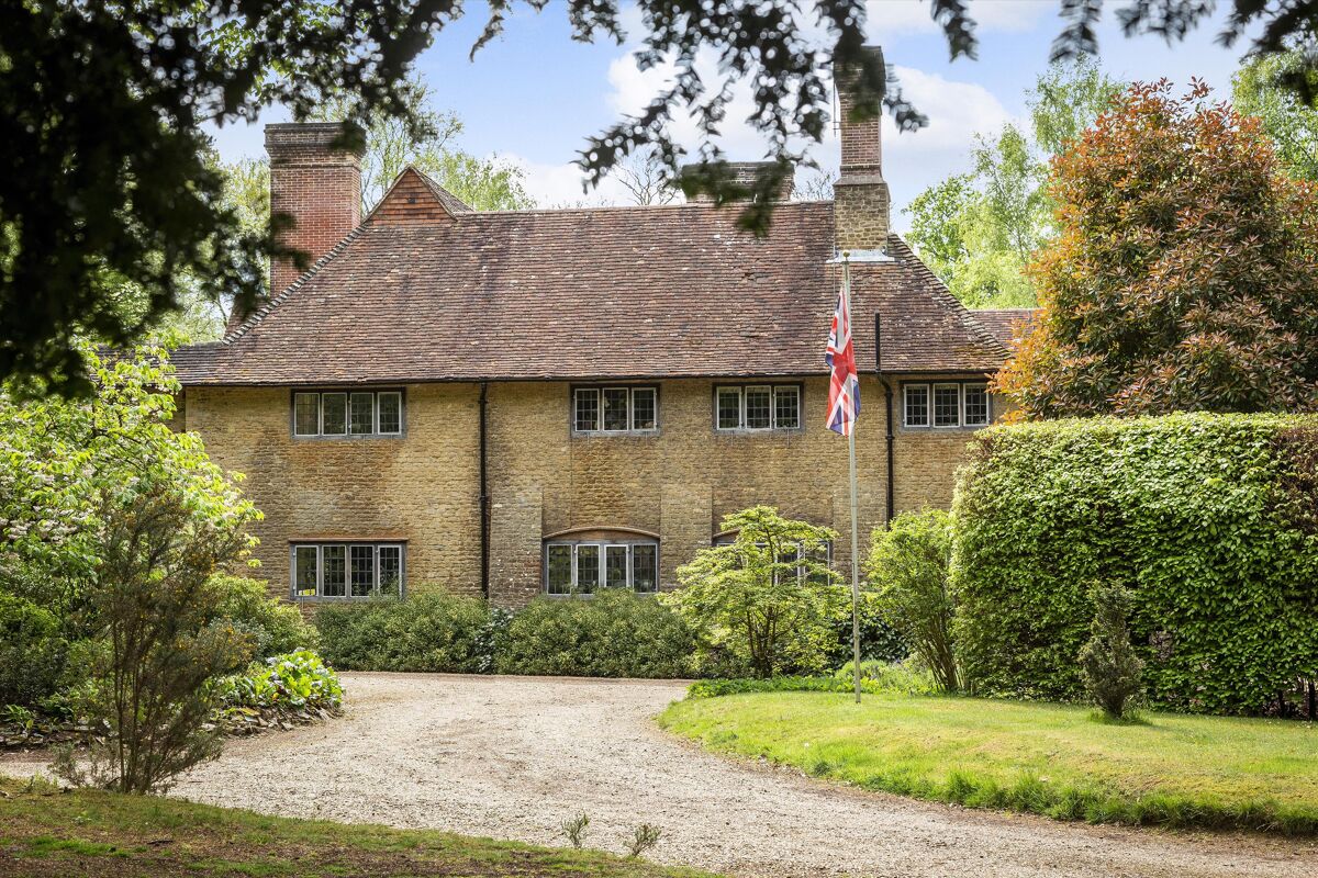 house for sale in Munstead Wood, Godalming, Surrey, GU7 GLD012298766