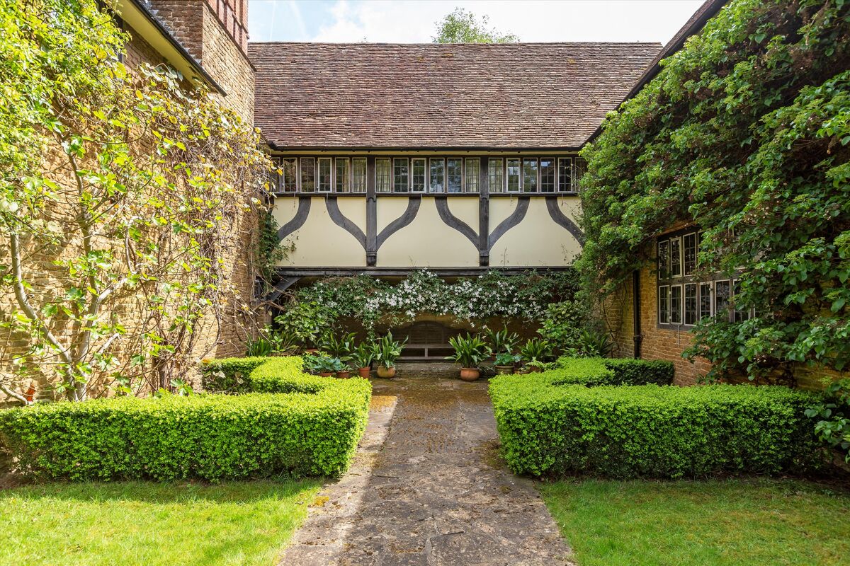 house for sale in Munstead Wood, Godalming, Surrey, GU7 GLD012298766 Knight Frank