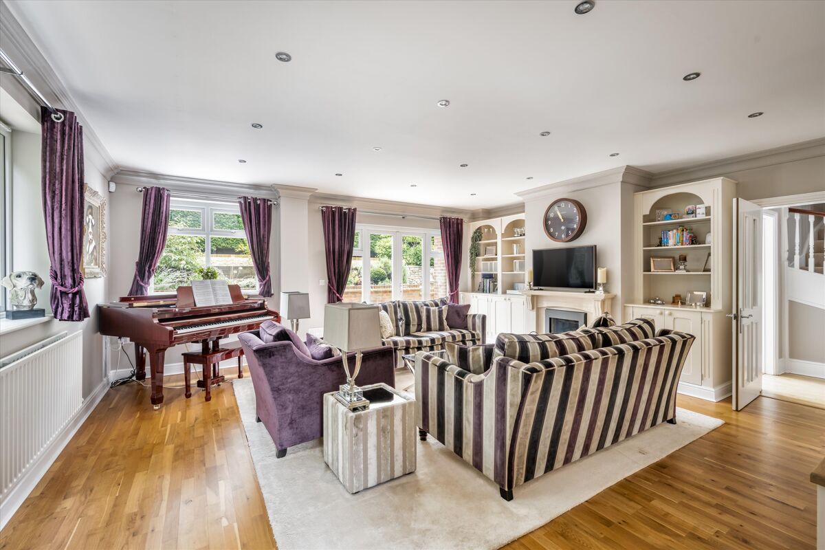 house for sale in The Copse, Cranleigh, Surrey, GU6 GLD012312338