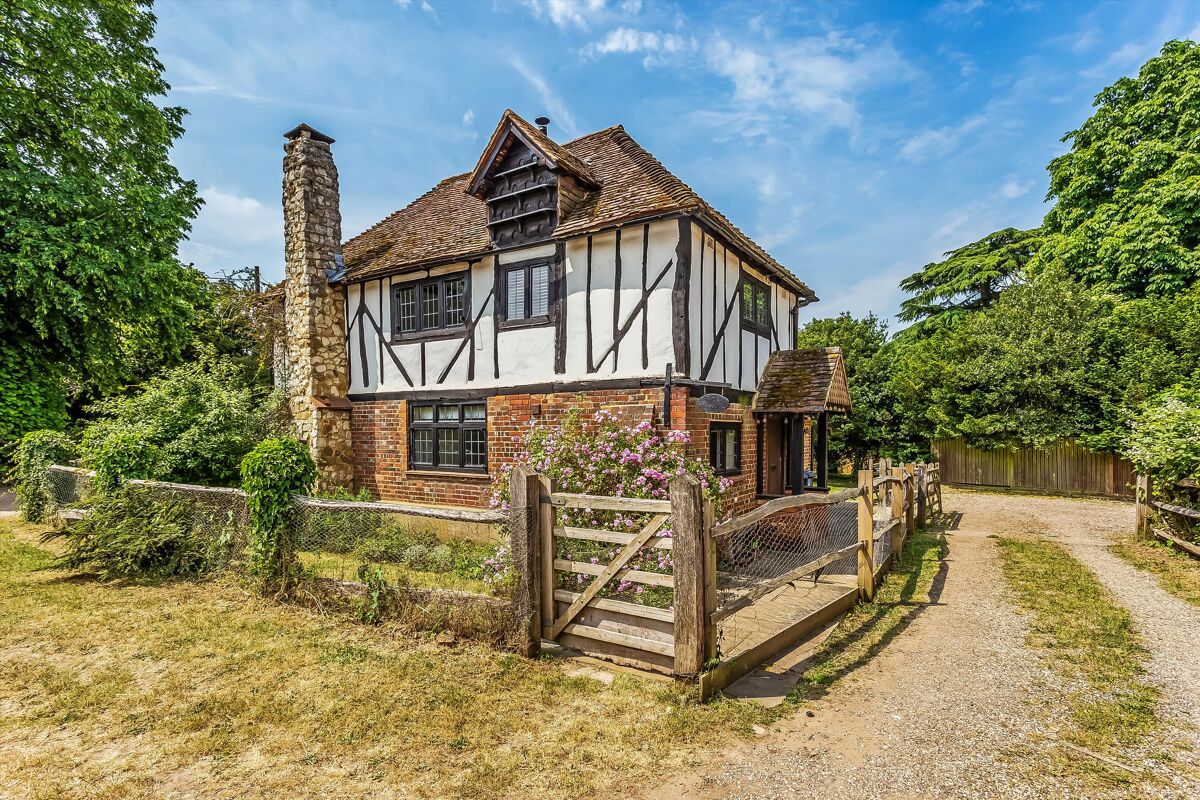 house for sale in Great Tangley, Wonersh, Guildford, Surrey, GU5 GLD012316543 Knight Frank