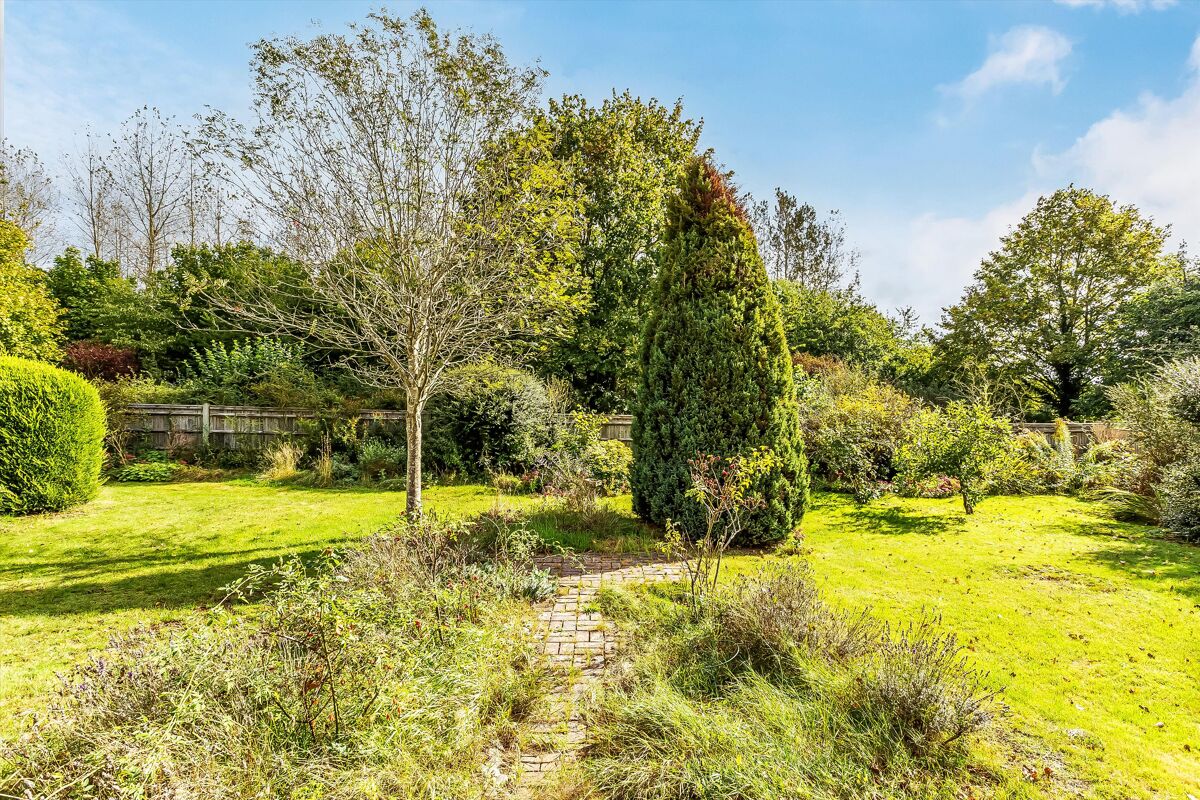 house for sale in Highfield, Shalford, Guildford, Surrey, GU4