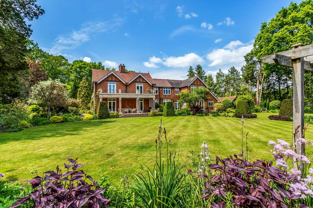 house for sale in Pyle Hill, Woking, Surrey, GU22. GLD012326777