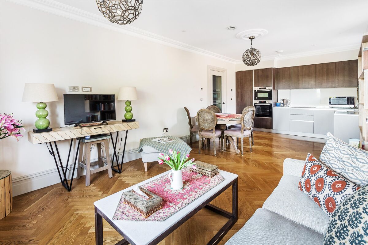flat for sale in Cranley Road, Guildford, Surrey, GU1 GLD012334682