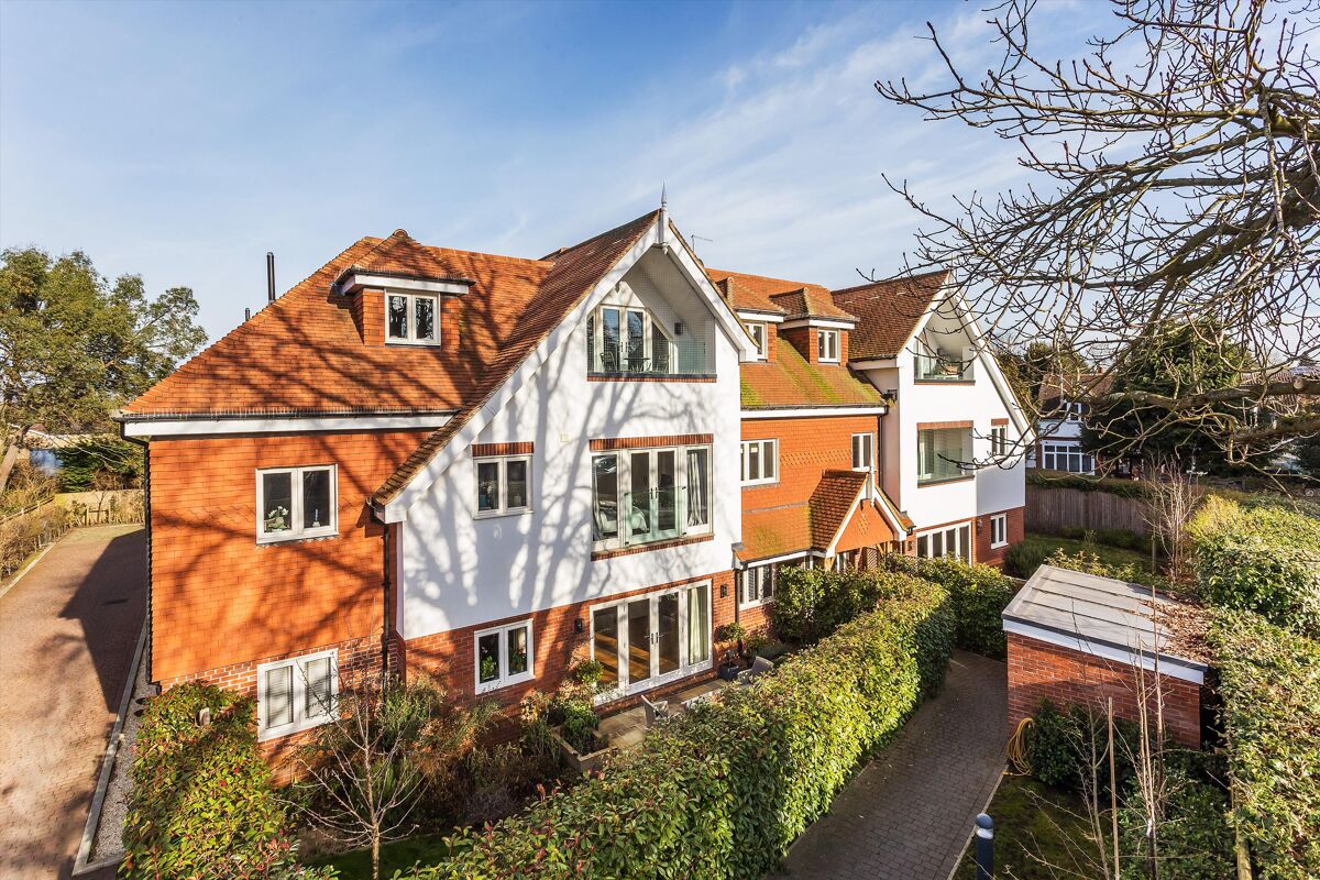 flat for sale in Cranley Road, Guildford, Surrey, GU1 GLD012334682