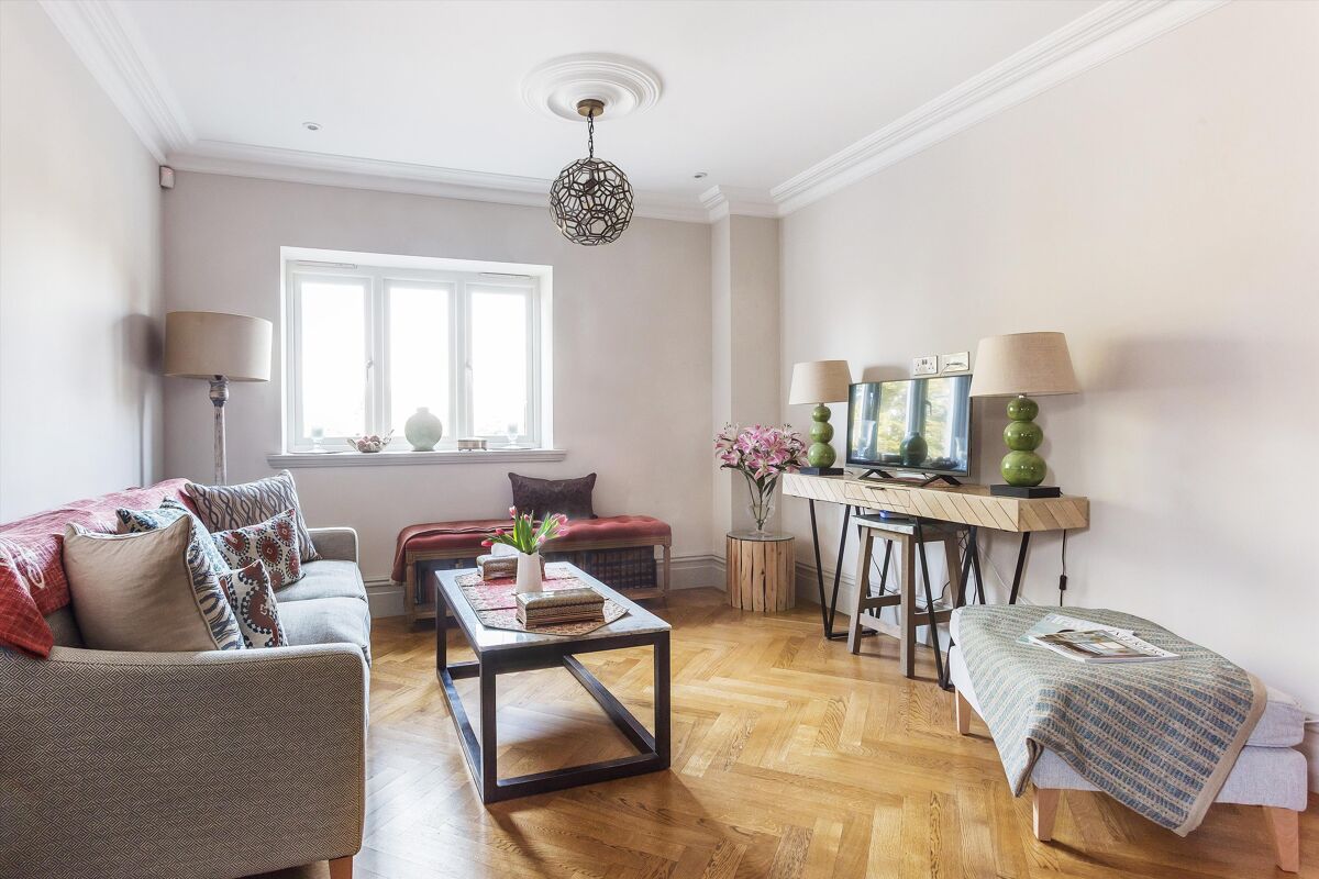 flat for sale in Cranley Road, Guildford, Surrey, GU1 GLD012334682