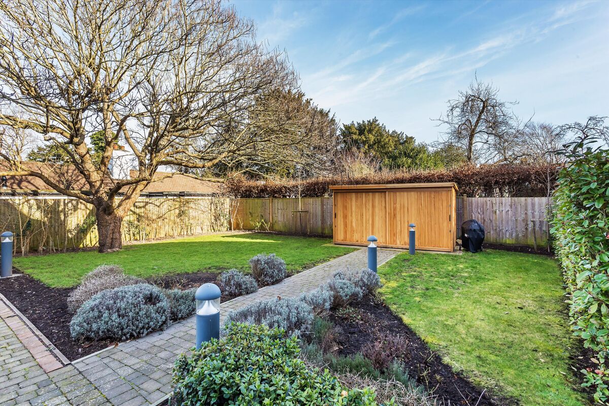 flat for sale in Cranley Road, Guildford, Surrey, GU1 GLD012334682