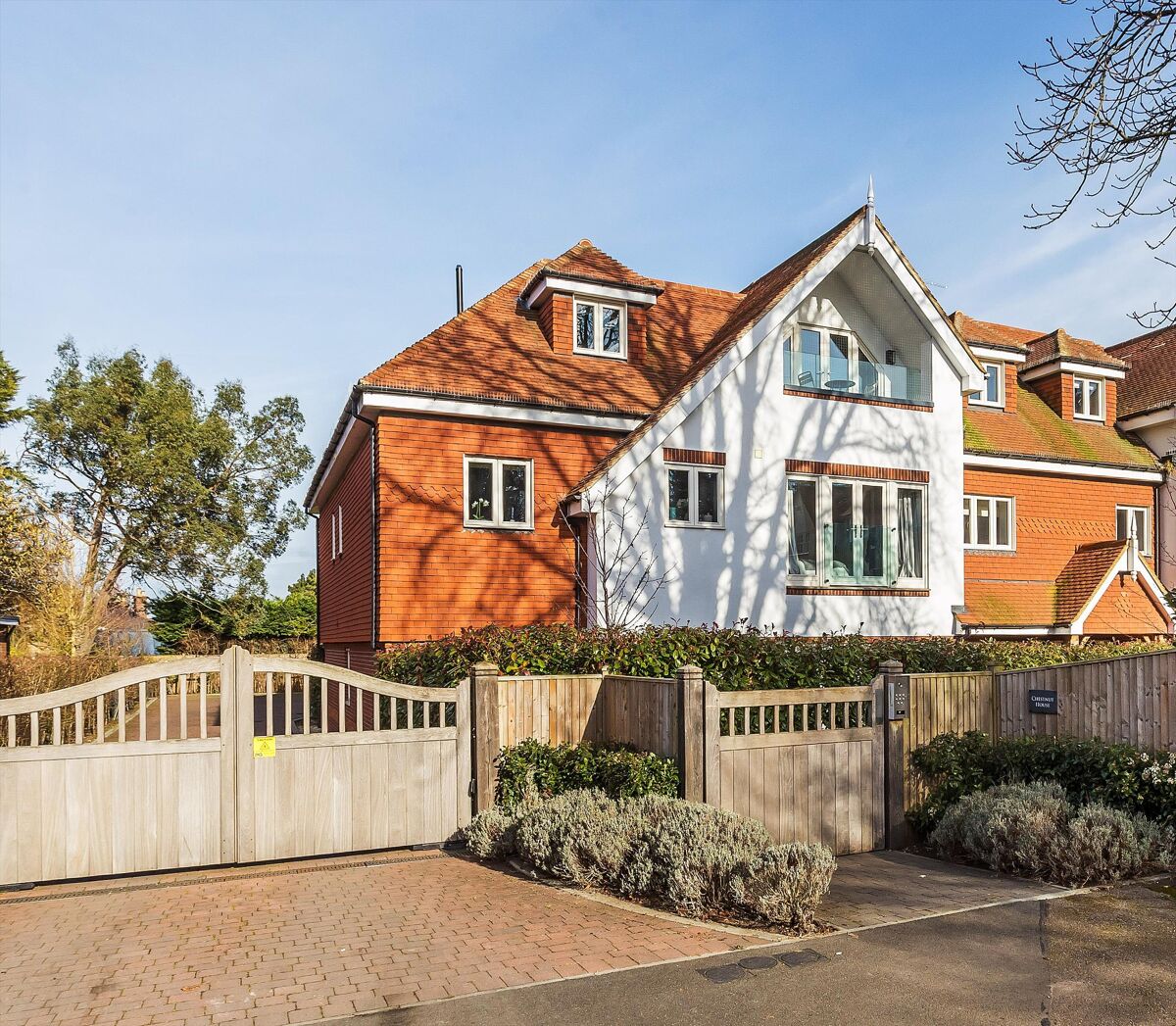 flat for sale in Cranley Road, Guildford, Surrey, GU1 GLD012334682
