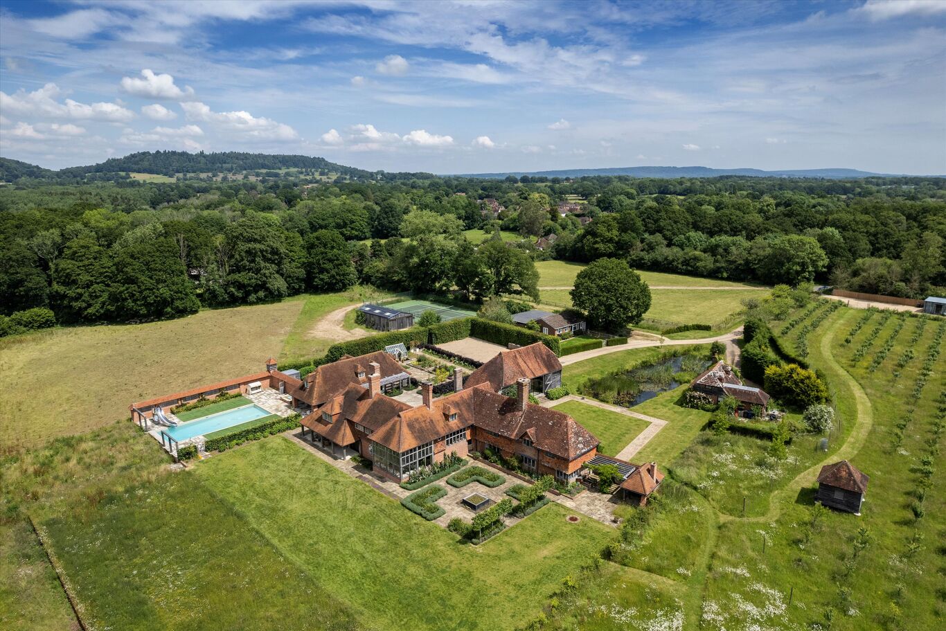 Image of The Common, Dunsfold, Godalming, Surrey, GU8