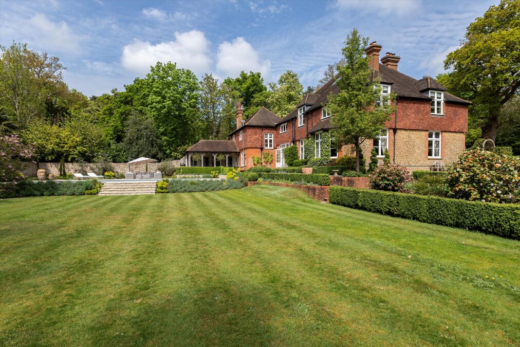 Image of School Lane, Shackleford, Godalming, Surrey, GU8.
