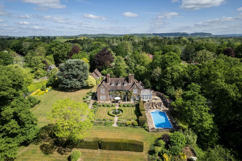 Image of Pickhurst Road, Chiddingfold, Godalming, Surrey, GU8