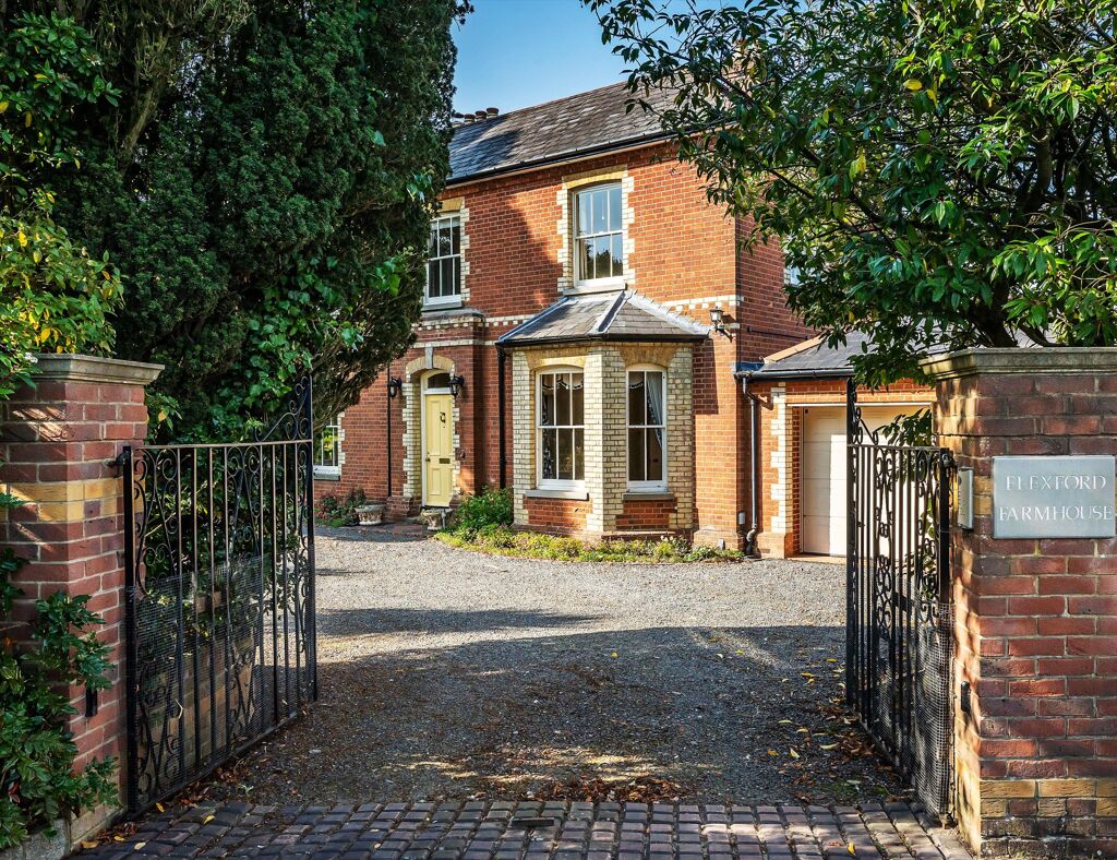 Image of East Flexford Lane, Wanborough, Guildford, Surrey, GU3