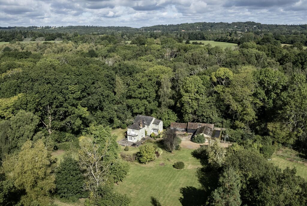 Image of Prestwick Lane, Chiddingfold, Surrey, GU8