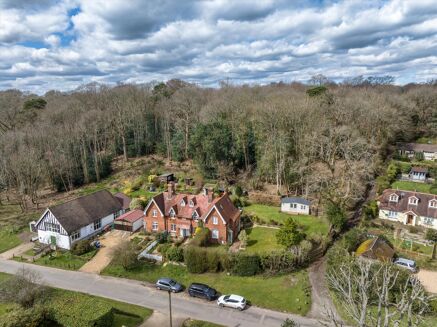 Picture of 3 bedroom house for sale.