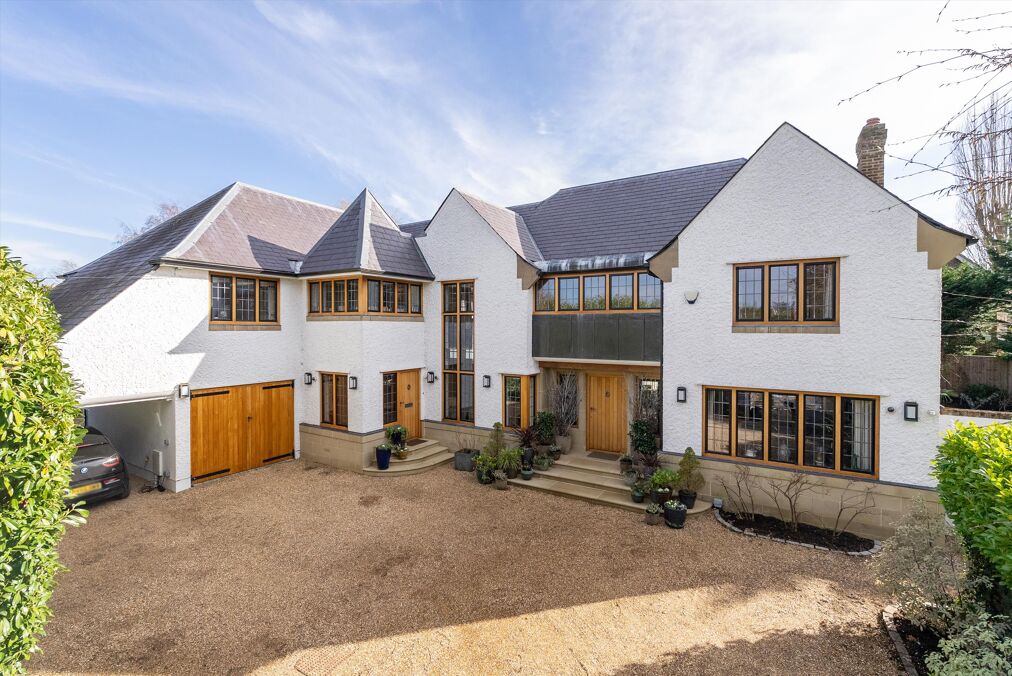 Image of Glendene Avenue, East Horsley, Leatherhead, Surrey, KT24