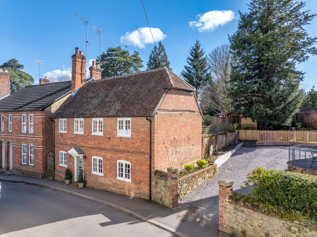 Image of Shere Lane, Shere, Guildford, Surrey, GU5.