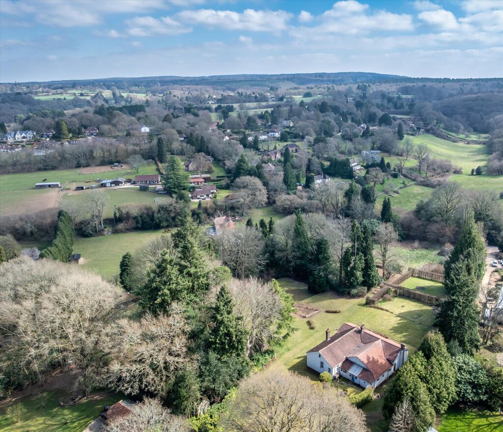 Image of Fulvens, Peaslake, Guildford, Surrey, GU5