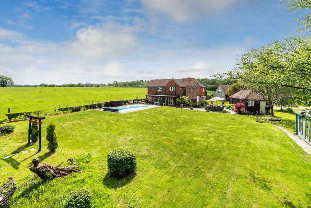 Image of off Milford Road, Elstead, Godalming, Surrey, GU8 6LA