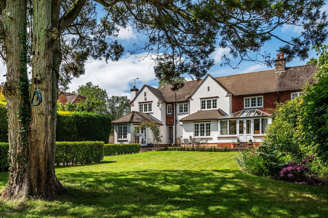 Image of Combe Lane, Wormley, Godalming, Surrey, GU8 5SX