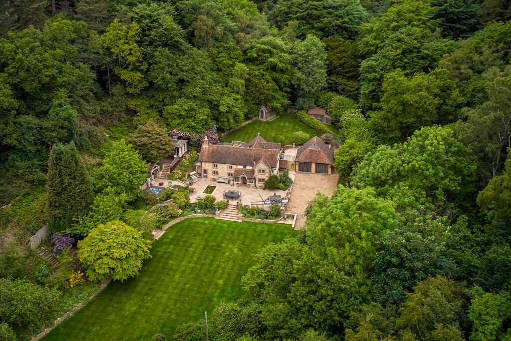 Image of Horse Block Hollow, Cranleigh, Surrey, GU6
