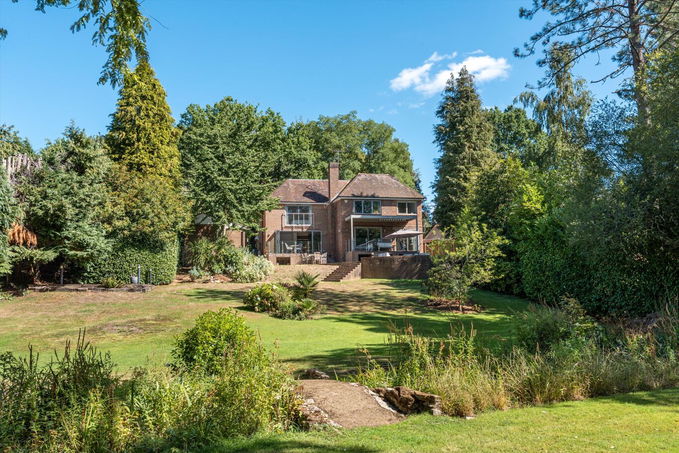 Image of Bracken Close, Wonersh, Guildford, Surrey GU5.