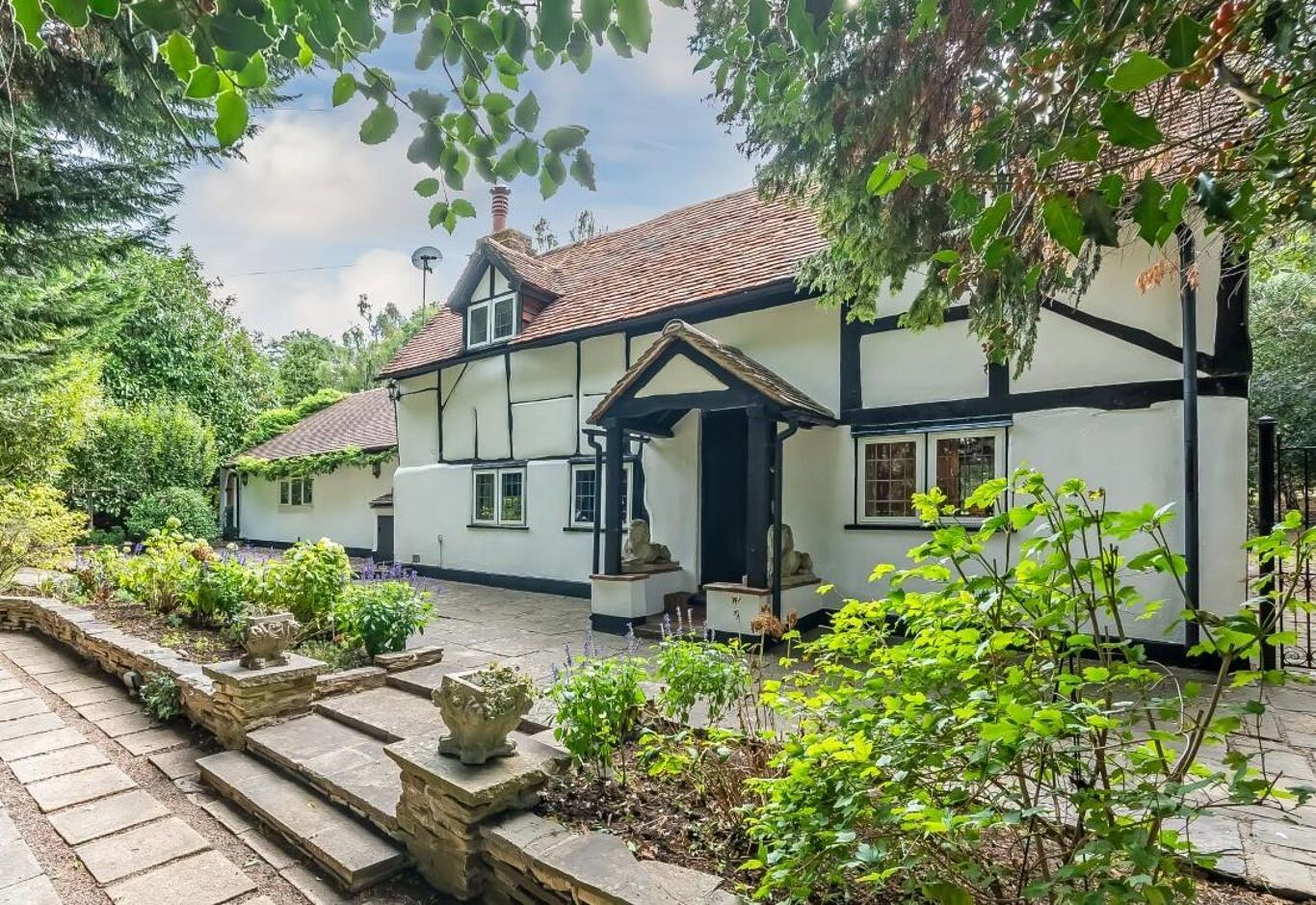 Image of Bagshot Road, West End, Woking, Surrey GU24 9QR