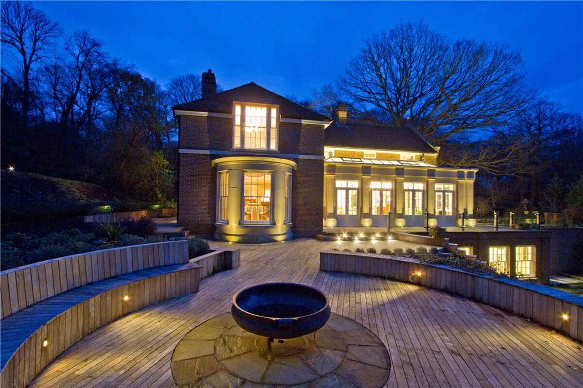 house for sale in Munstead Park, Godalming, Surrey, GU8 GLD070267 Knight Frank