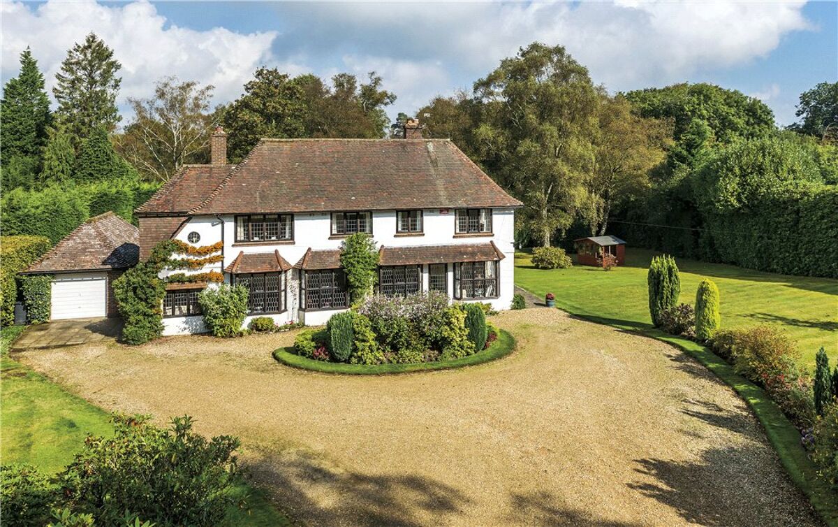 house for sale in Tennysons Lane, Haslemere, Surrey, GU27 GLD080047