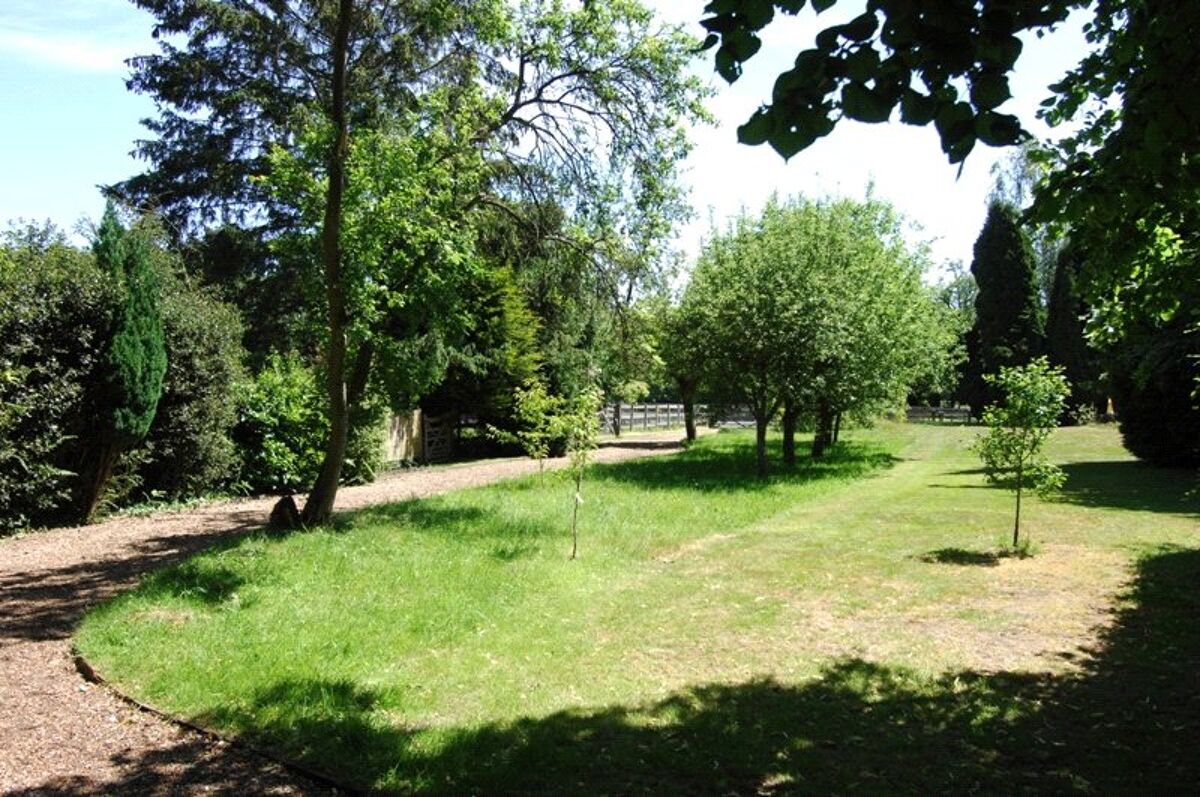 house for sale in Ford Road, West End, Woking, Surrey, GU24 GLD110143 Knight Frank