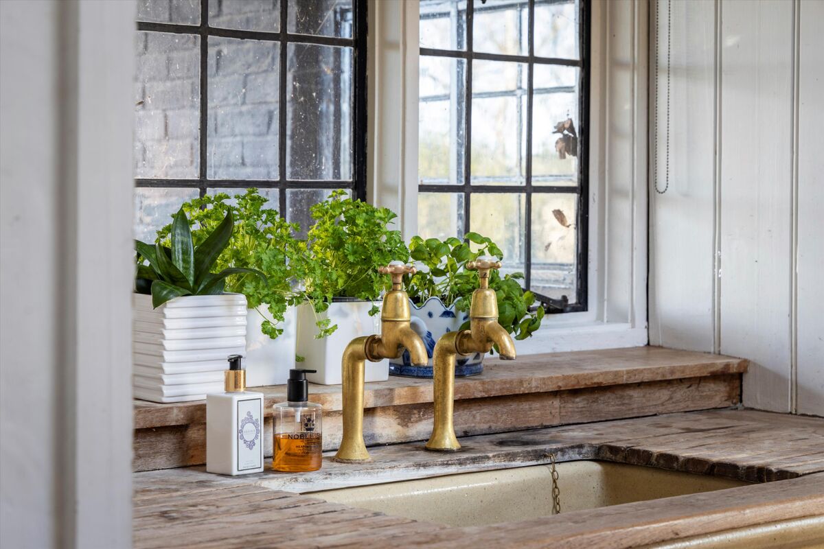 house for sale in Hazelhurst Farm, West Clandon, Surrey, GU23