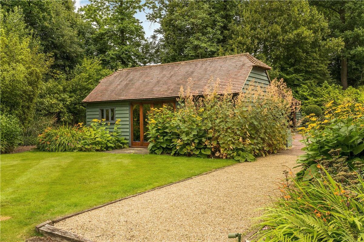 house for sale in Berry Lane, Worplesdon, Guildford, Surrey, GU3 GLD120093 Knight Frank