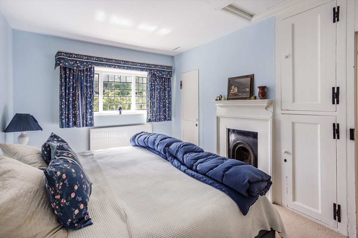 house for sale in Warren Lodge, Lombard Street, Shackleford, Godalming