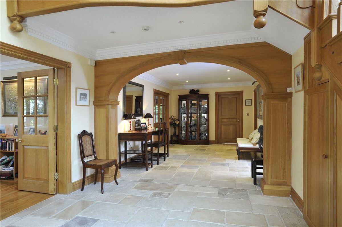 house for sale in Warwicks Bench, Guildford, Surrey, GU1 GLD130114