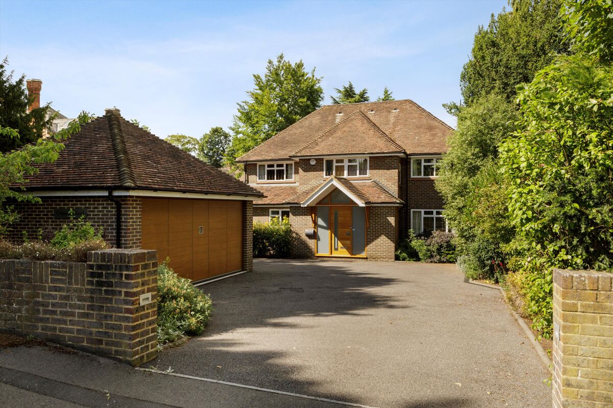 house for sale in Aldersey Road, Guildford, Surrey, GU1 GLD130145