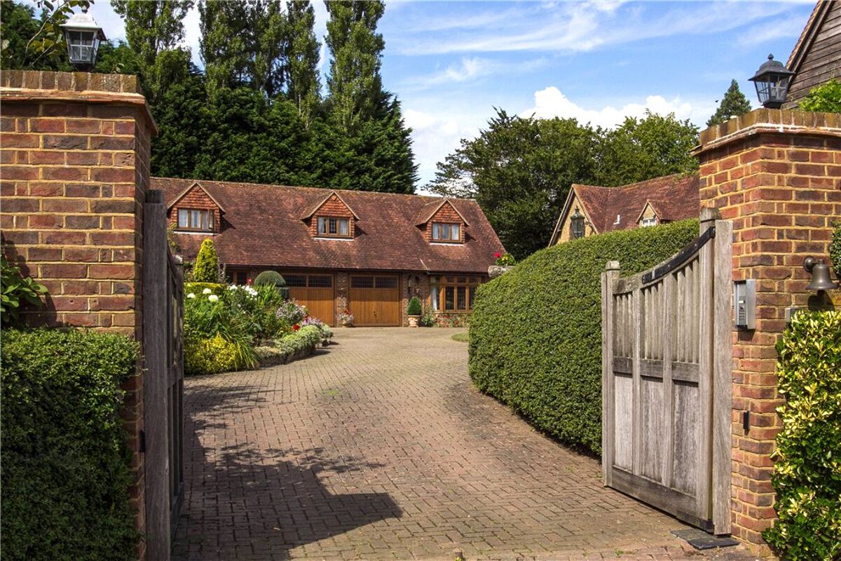 house for sale in Bedford Lane, Thursley, Godalming, Surrey, GU8