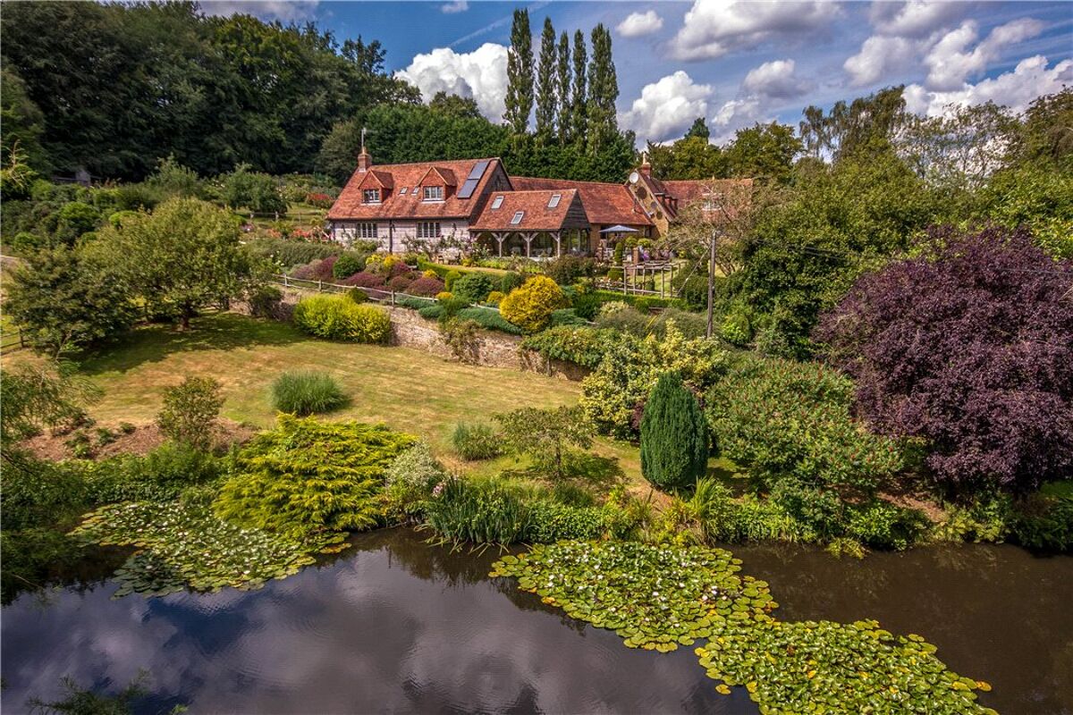 house for sale in Bedford Lane, Thursley, Godalming, Surrey, GU8