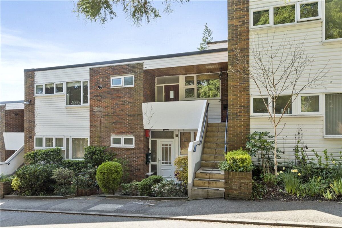 flat for sale in The Meadows, Portsmouth Road, Guildford, Surrey, GU2